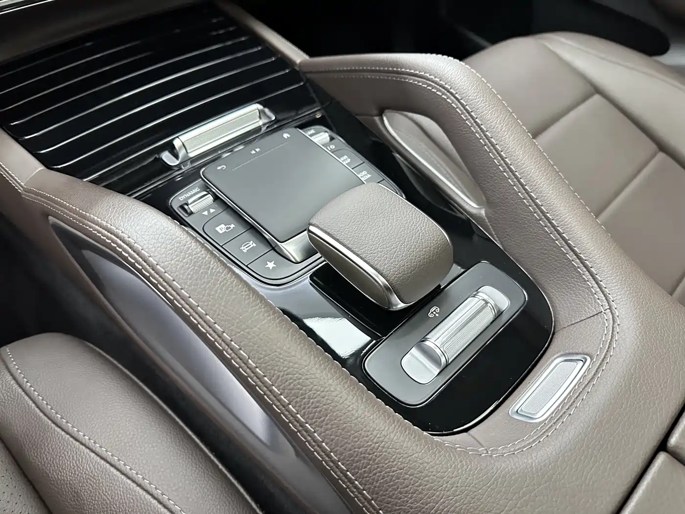 Mercedes-Benz GLS 2023 2022 Second Facelift GLS 450 4MATIC Fashion
