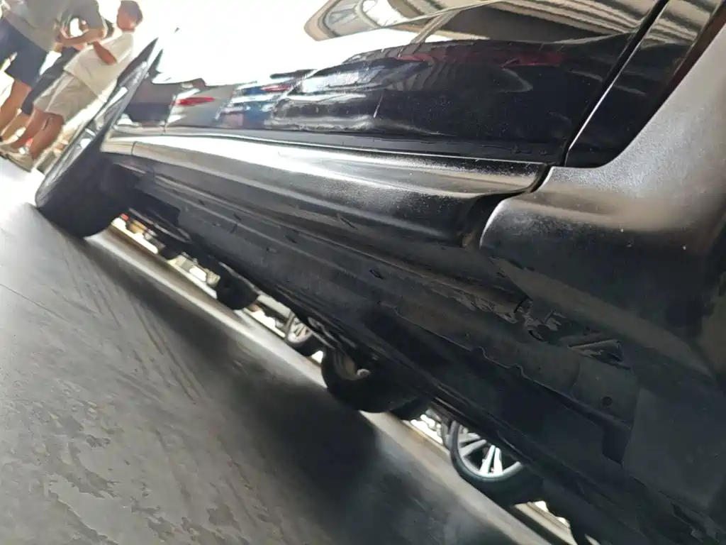 Photo 21 - Infiniti QX50