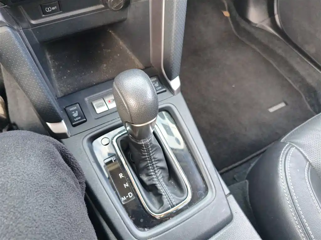 Subaru Forester 2018 2.5i Premium Navigation Edition EyeSight фото 10