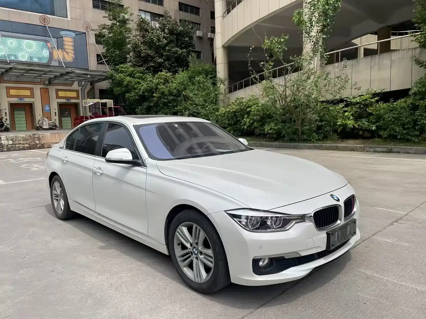 BMW 3 Series 2017 320Li Fashion фото 3