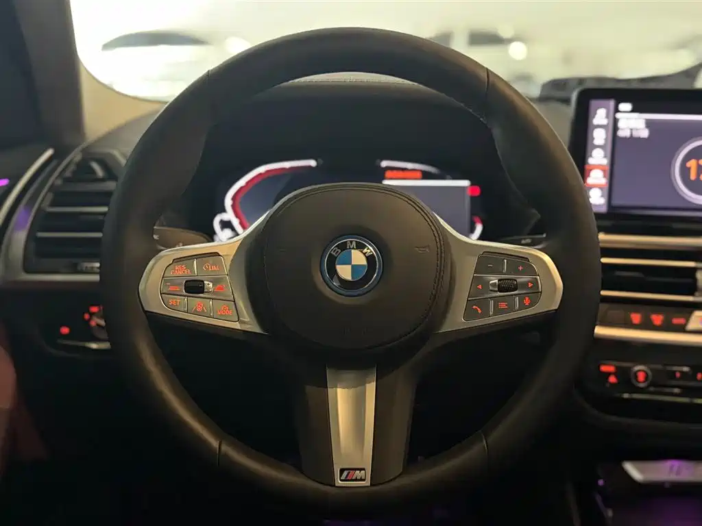 BMW iX3 2023 Leading Type фото 13