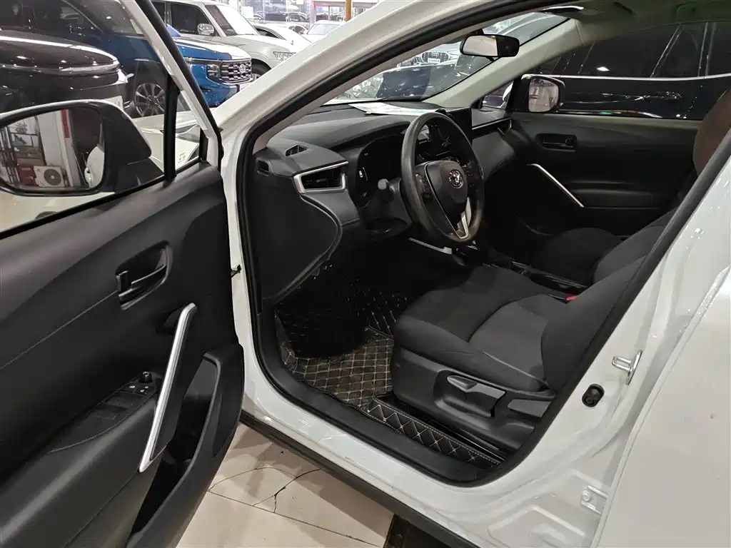 Toyota Frontlander 2024 2.0L Smart Hybrid Dual Engine Leading Edition фото 16