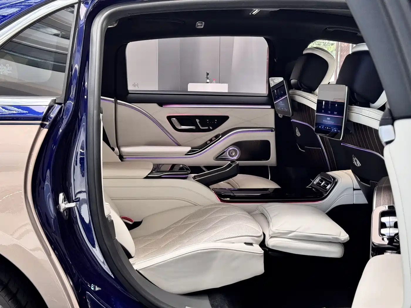 Фото 25 - Mercedes-Benz Maybach S-Class