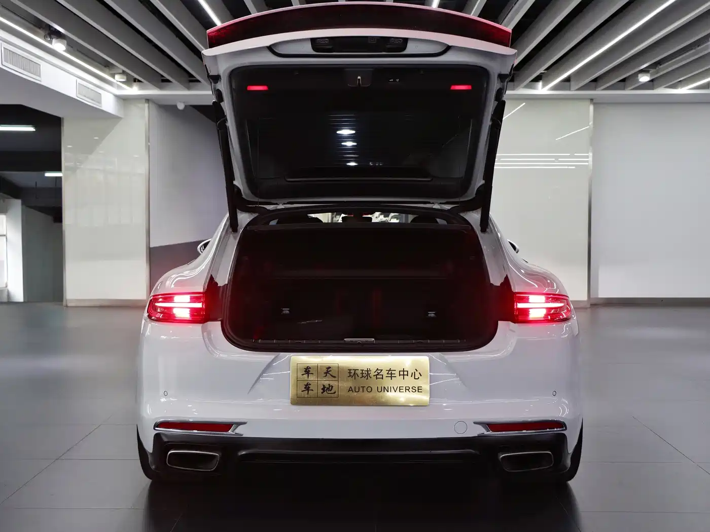 Porsche Panamera New Energy 2018 2017 Panamera 4 E-Hybrid Executive Long Wheelbase 2.9T