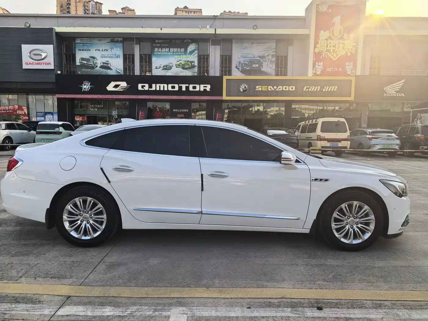 Buick LaCrosse 2018 Model 20T Luxury Edition фото 19