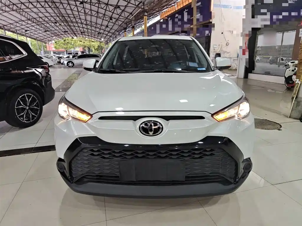 Toyota Frontlander 2024 2.0L Smart Hybrid Dual Engine Leading Edition фото 3