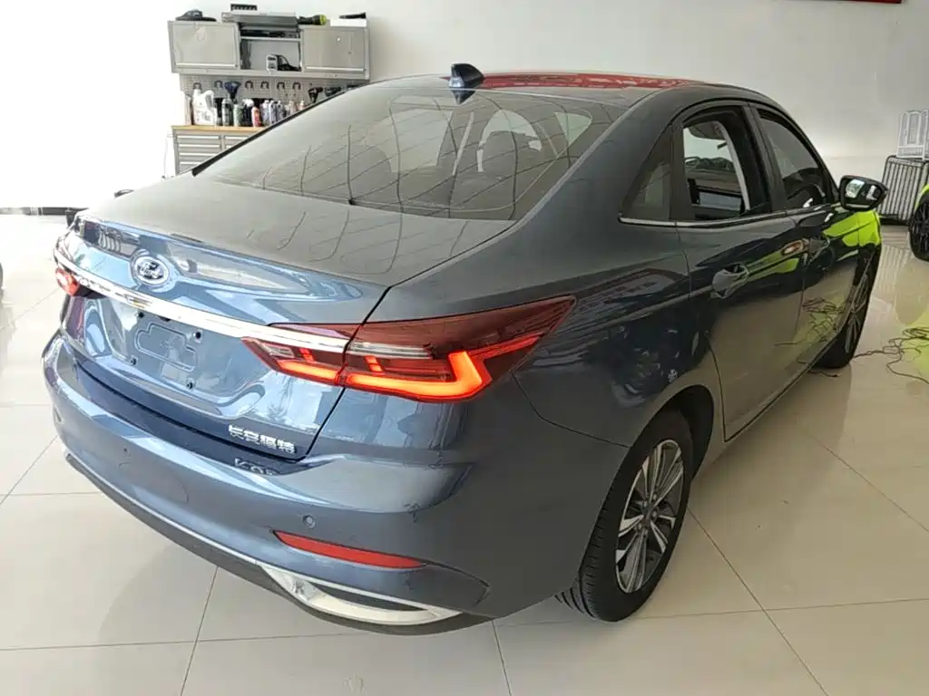 Ford Escort 2022 2021 1.5L Automatic Diamond Edition