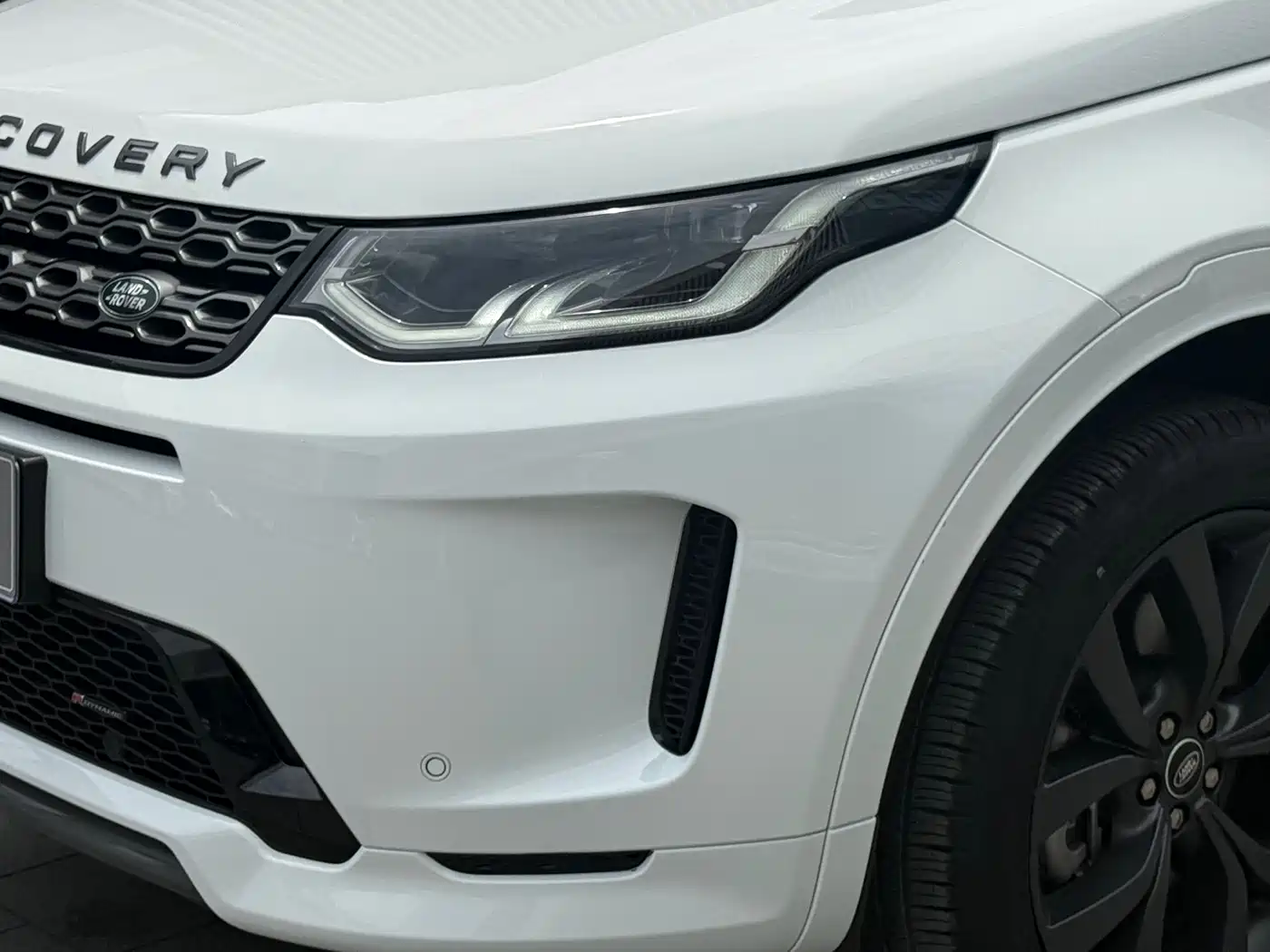 Land Rover Discovery Sport 2023 249PS R-Dynamic SE Performance Technology Version фото 8
