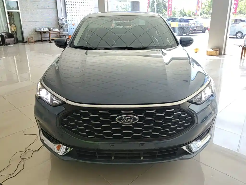 Ford Escort 2022 2021 1.5L Automatic Diamond Edition