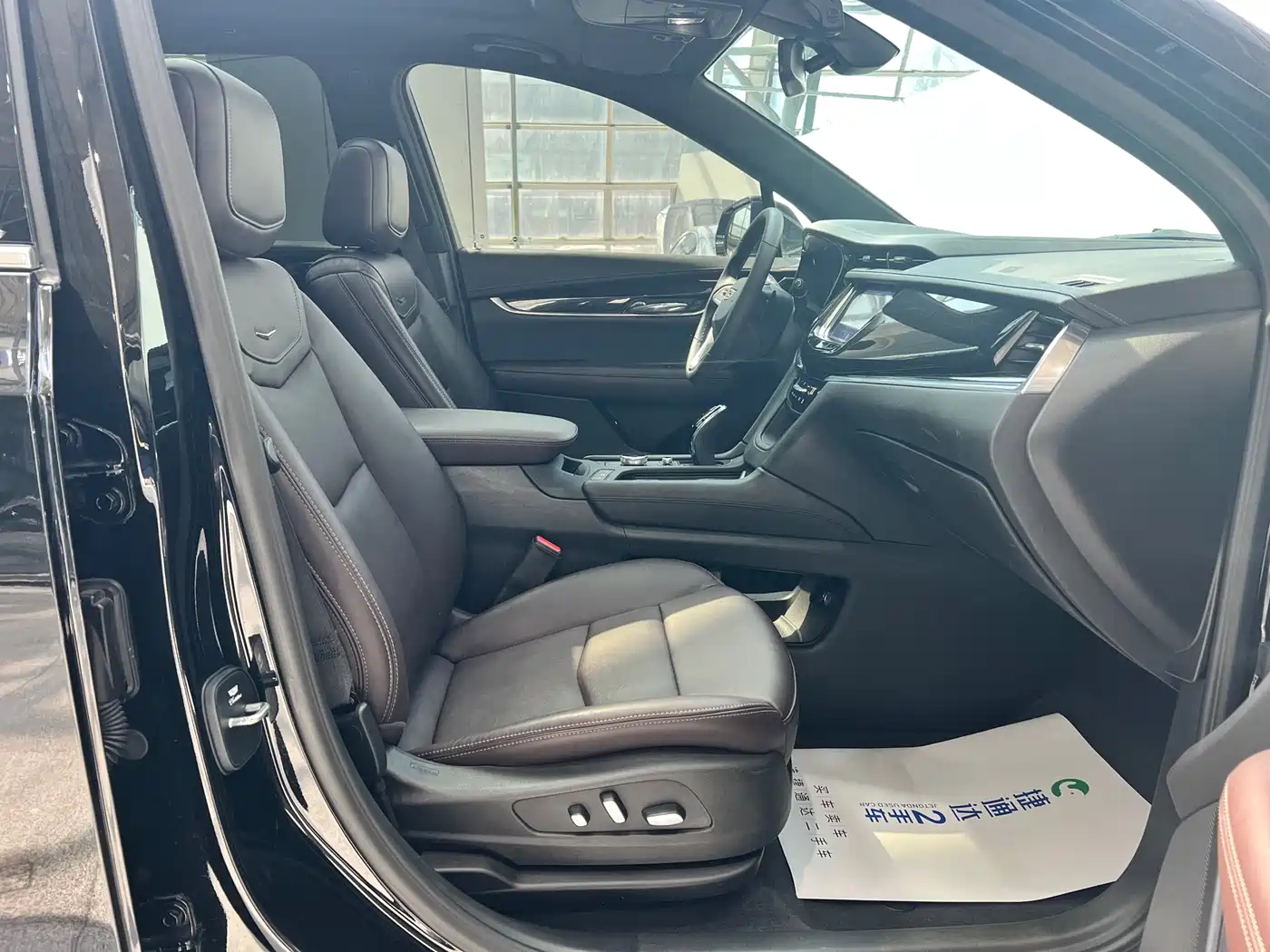 Cadillac XT6 2022 2.0T 6-Seater 2WD Luxury Edition фото 25