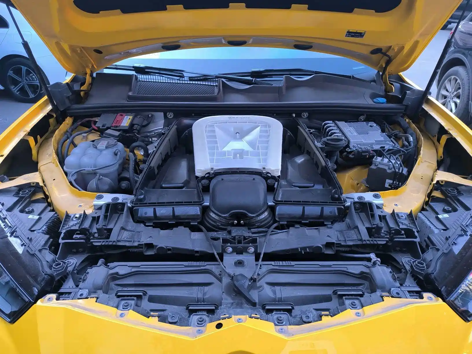 Фото 22 - Lamborghini Urus