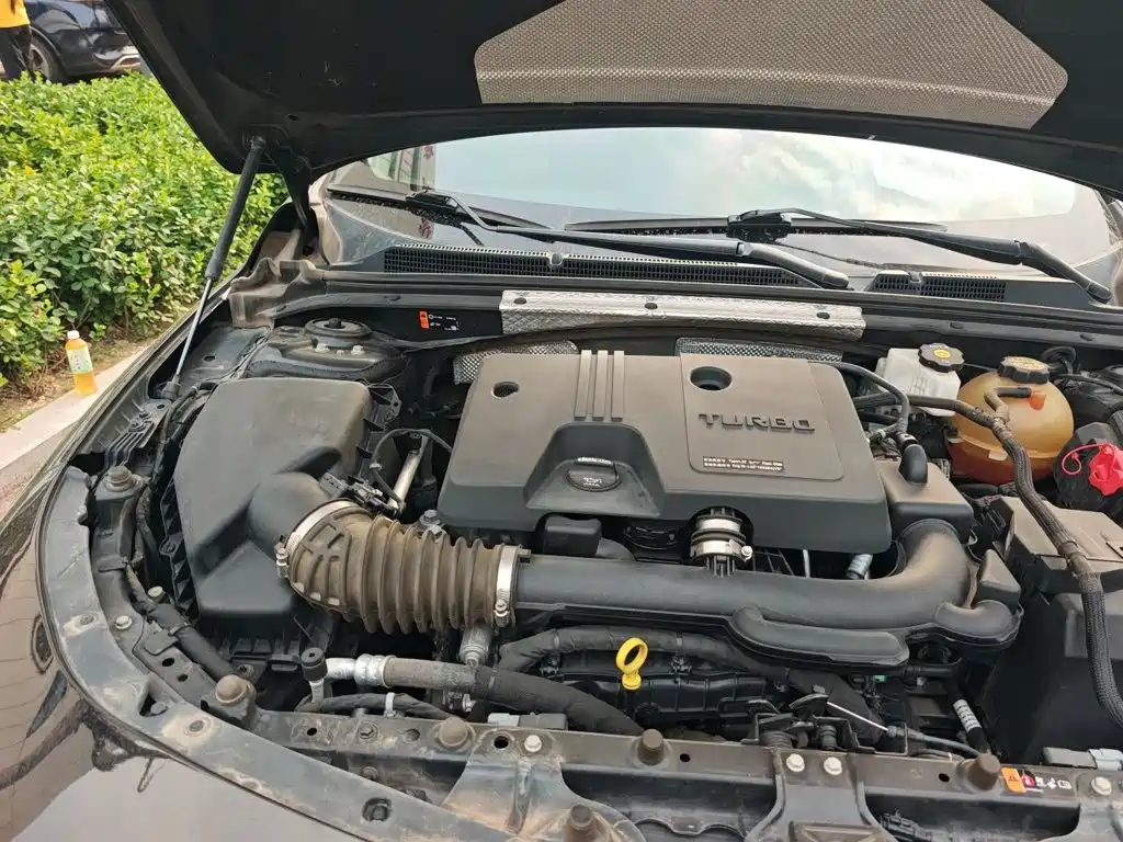 Photo 19 - Chevrolet Malibu XL