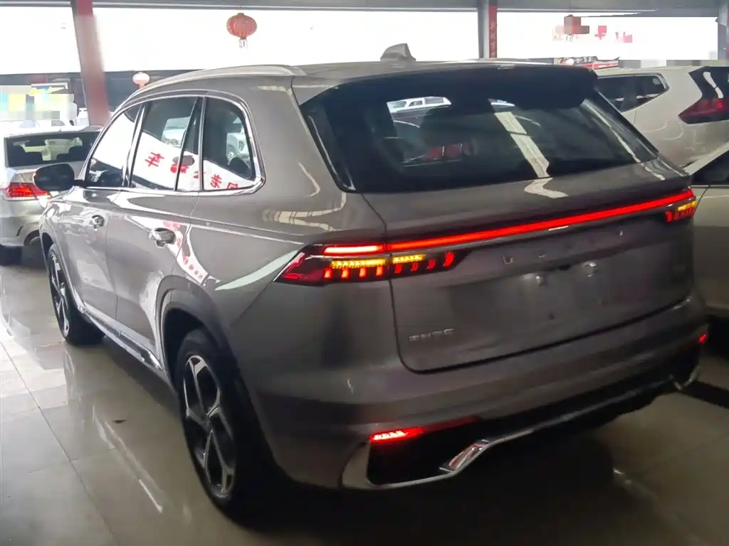 Фото 5 - Geely Monjaro
