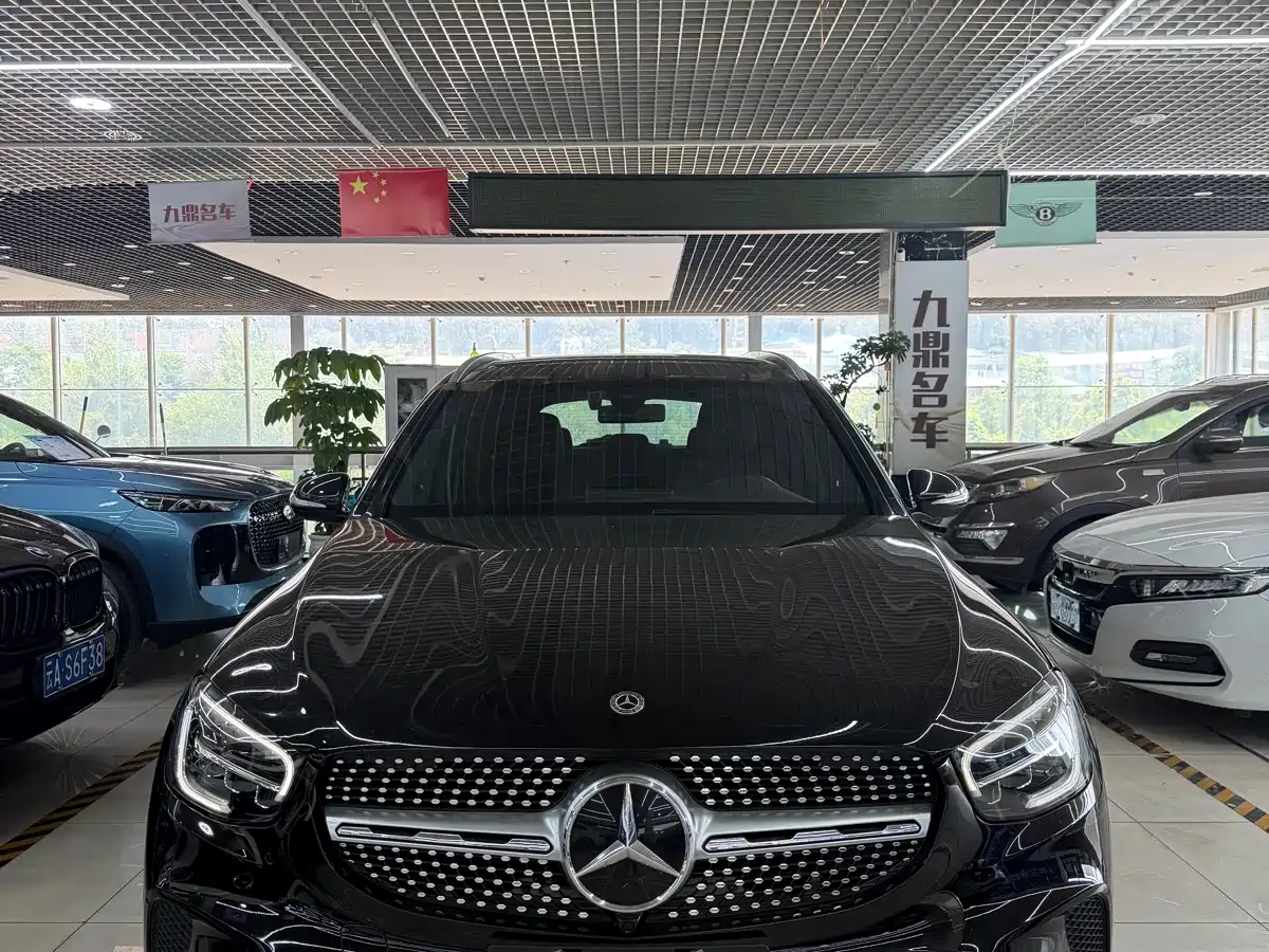 Mercedes-Benz GLC 2020 Facelift GLC 260 L 4MATIC Dynamic фото 2