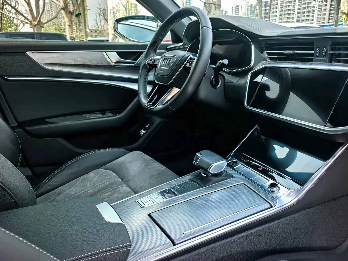 Audi A6L 2023 40 TFSI Luxury Dynamic фото 5