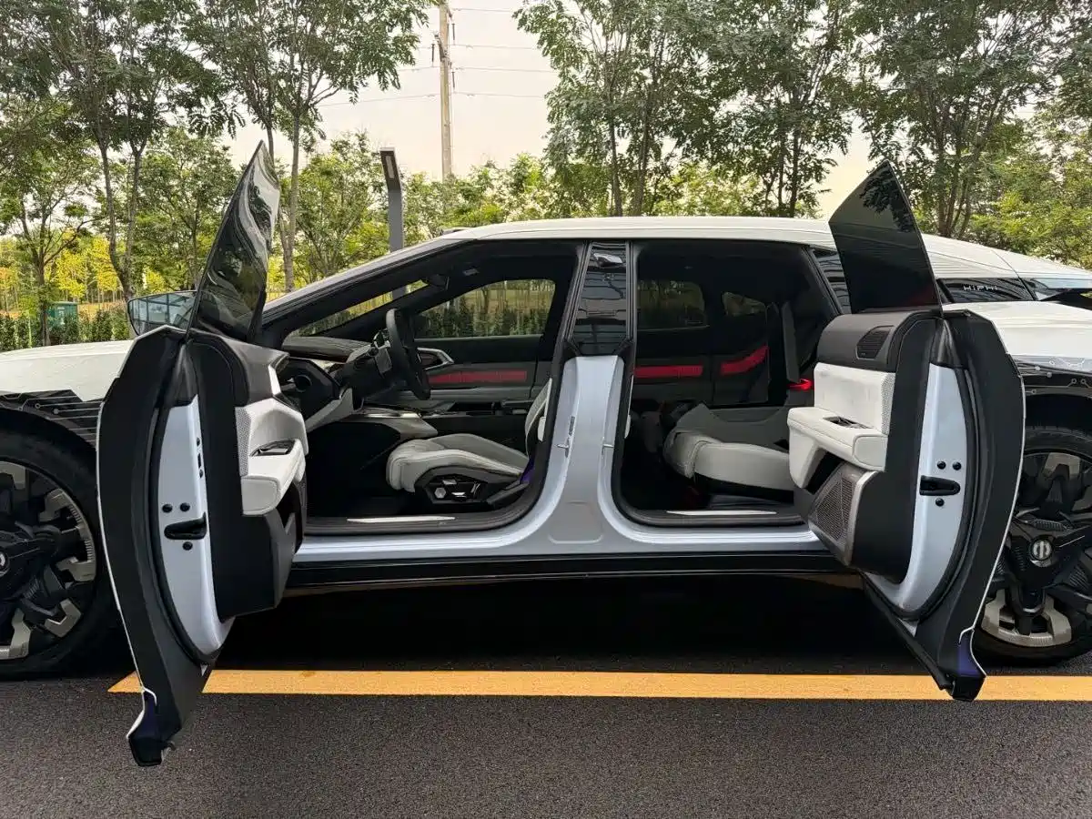 HiPhi Z 2023 2023 4-Seater Edition