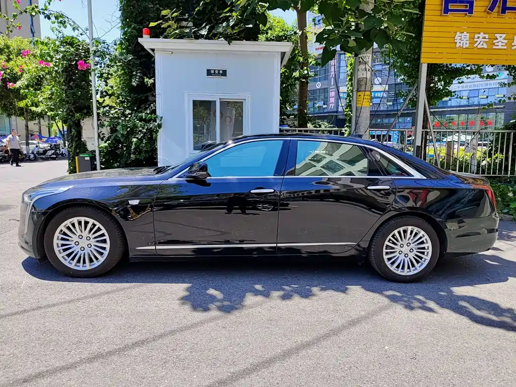 Фото 3 - Cadillac CT6