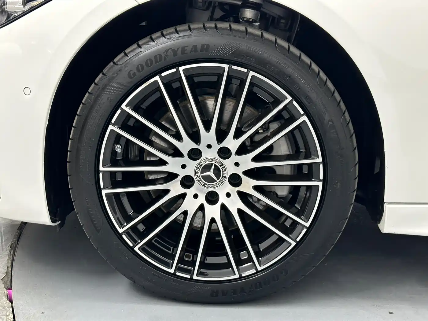 Mercedes-Benz C-Class 2024 Facelift III C 260 L фото 22