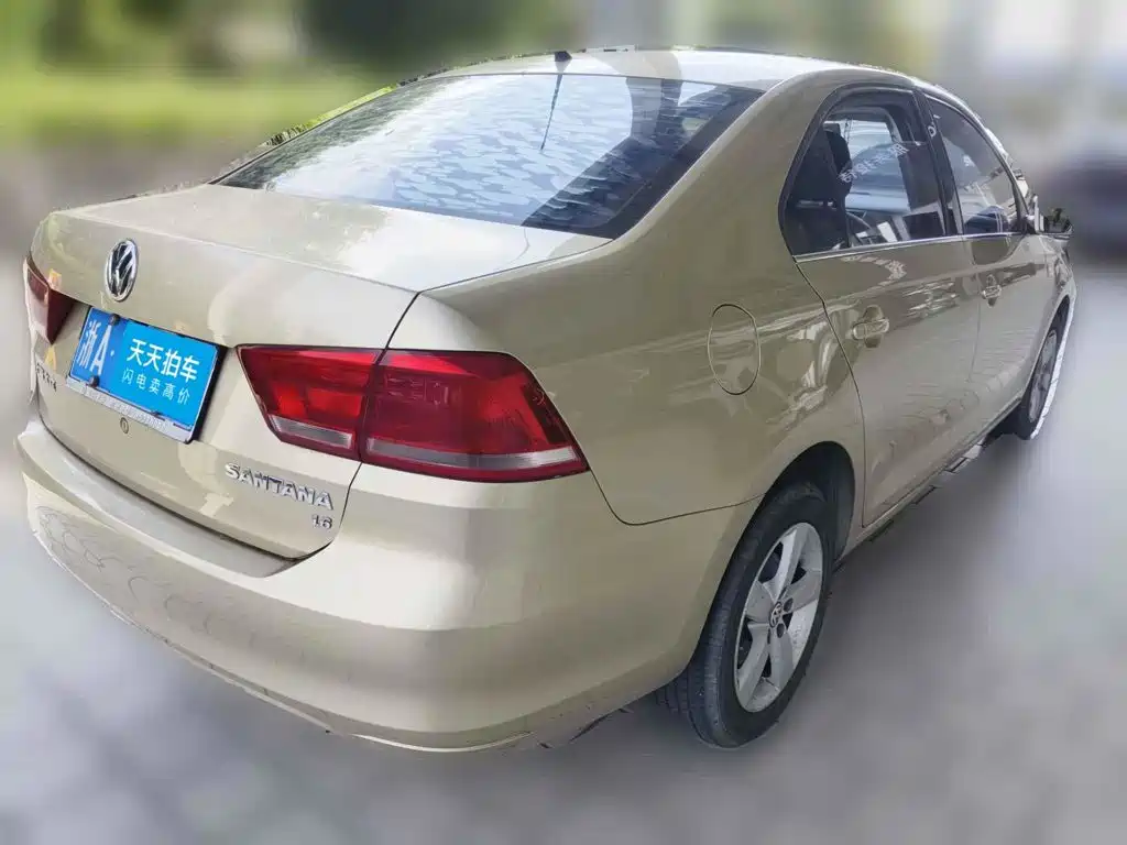 Photo 5 - Volkswagen Santana
