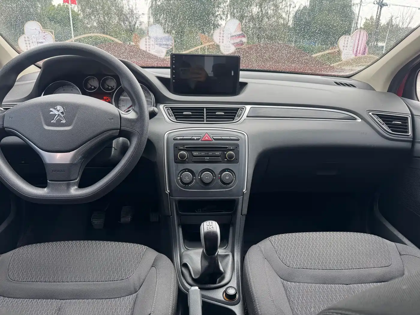 Peugeot 308 2014 Model Joy Edition Classic 1.6L Manual Superior Style фото 15