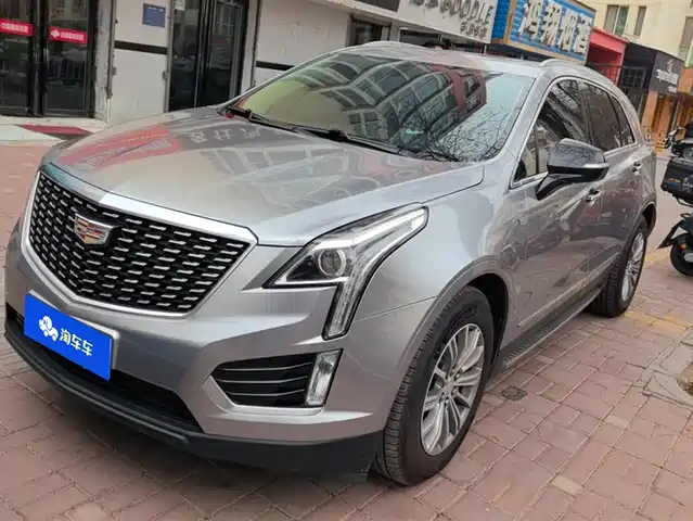 CADILLAC XT5