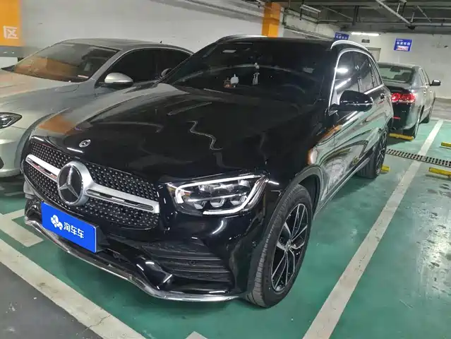 MERCEDES-BENZ GLC