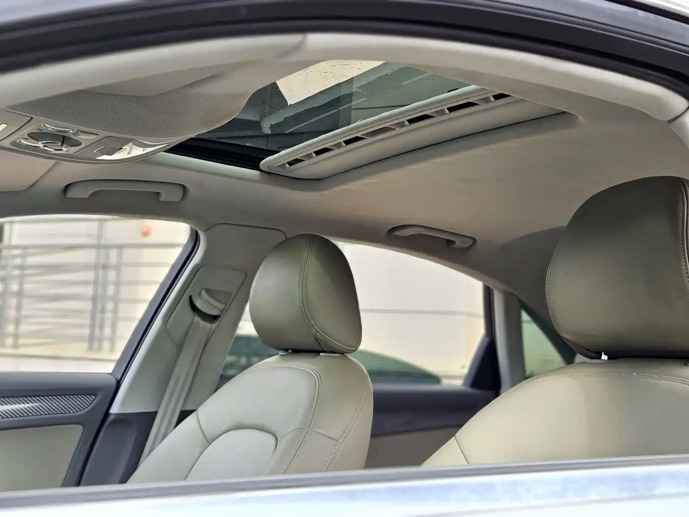 Фото 14 - Audi A4L