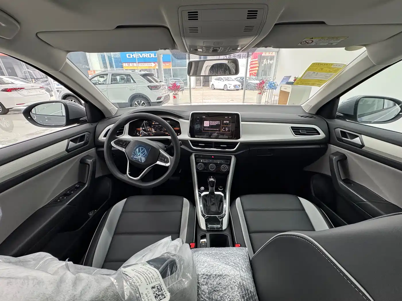 Volkswagen T-ROC 2026 280TSI DSG 2WD Time Edition фото 11
