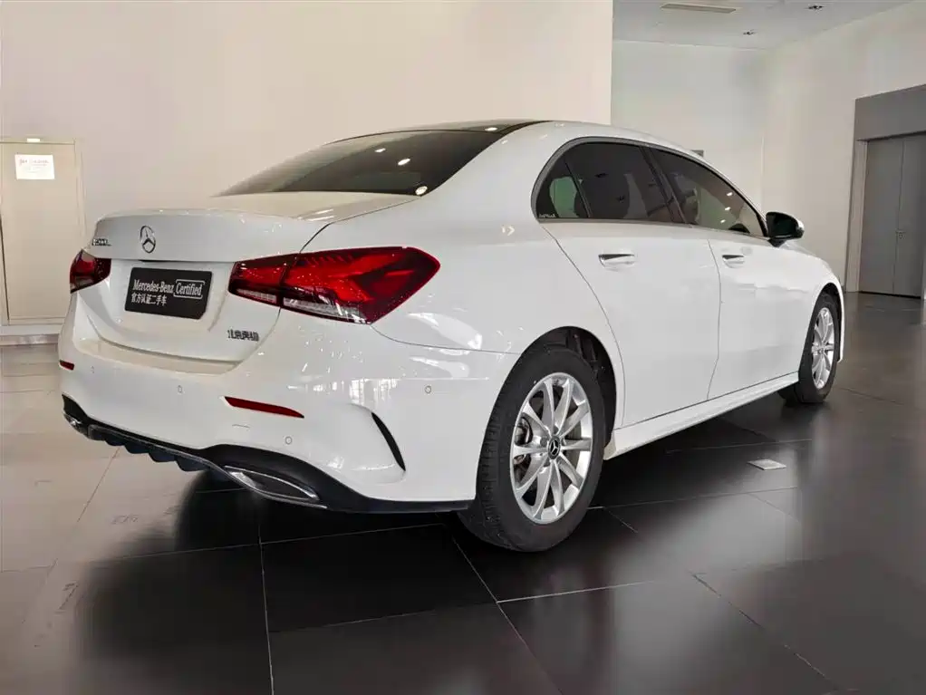 Mercedes-Benz A-Class 2022 Facelift A 200 L Sport Sedan Fashion Style фото 3