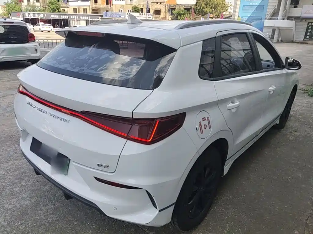 Фото 7 - BYD e2