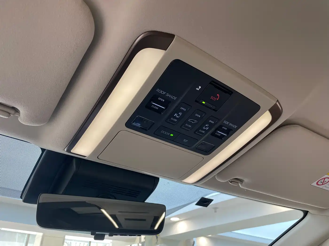 Toyota Vellfire 2024 Crown Hybrid 2.5L Executive Premium Edition фото 31