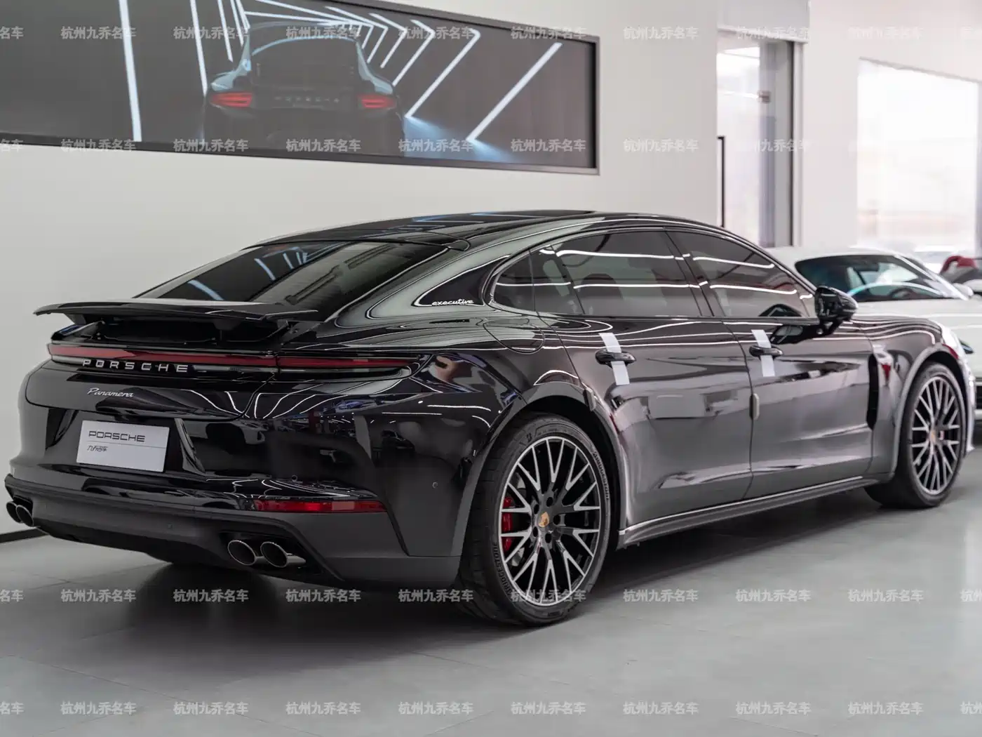 Porsche Panamera 2024 Panamera Executive Long Wheelbase 2.9T фото 7
