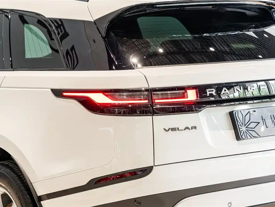 Land Rover Range Rover Velar 2025 S фото 19
