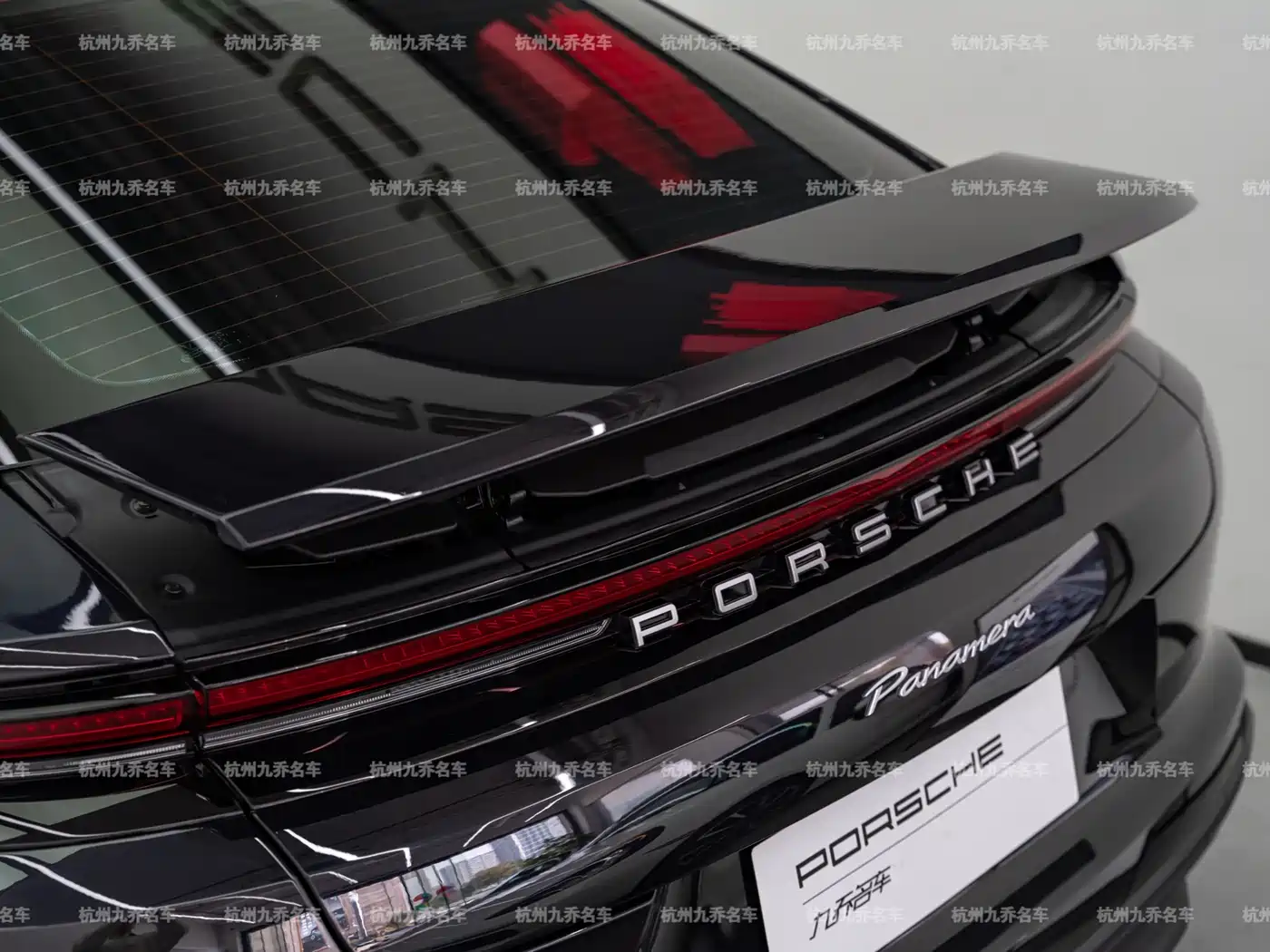 Porsche Panamera 2024 Panamera Executive Long Wheelbase 2.9T фото 12