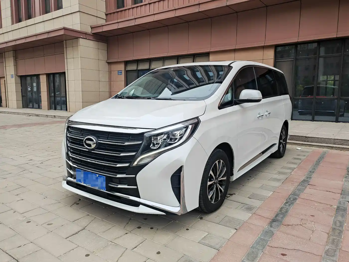 GAC Trumpchi Trumpchi M8 2023 Leading Series 390T Premium Edition