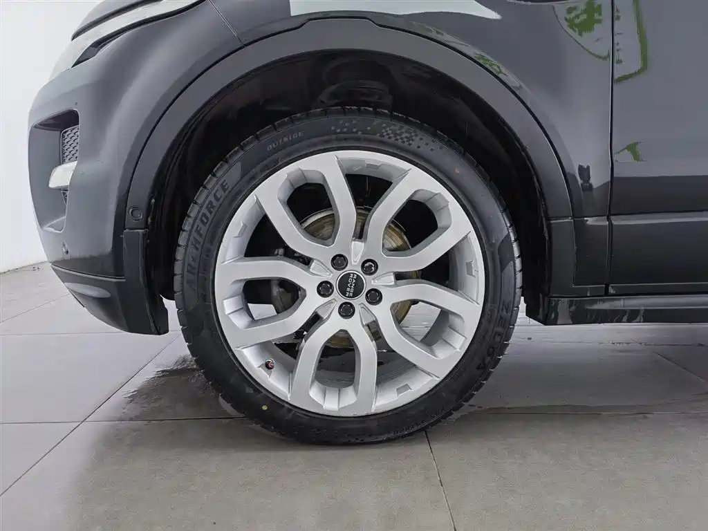 Land Rover Range Rover Evoque (Import) 2012 2.0T 5-door Dynamic Edition фото 17