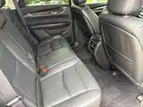 Photo 16 - Cadillac XT5