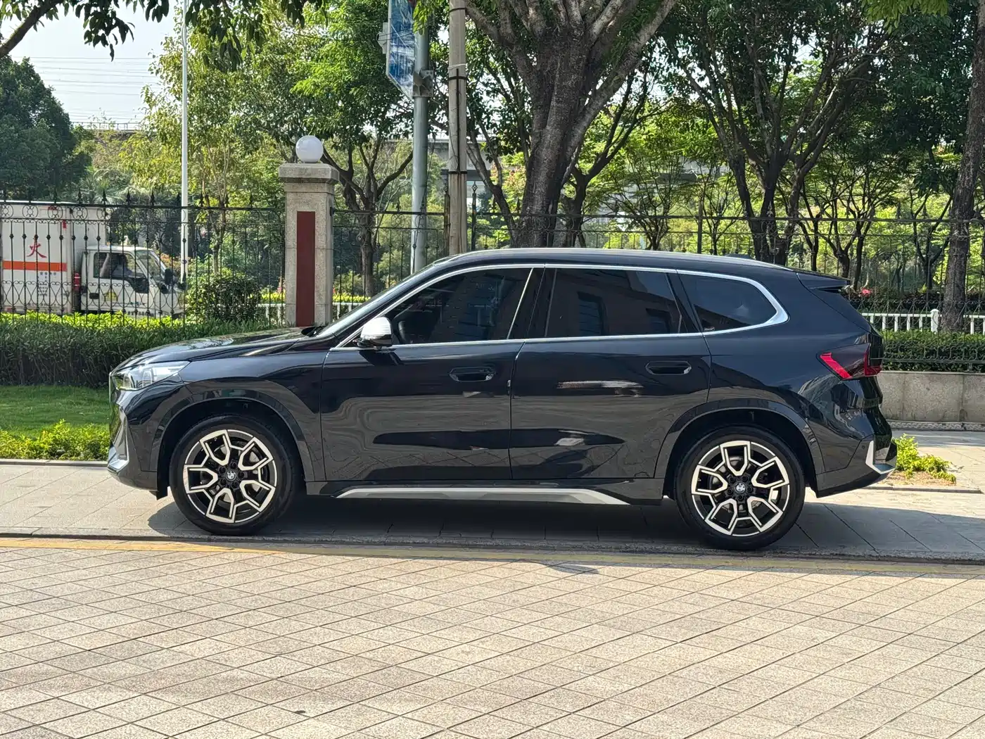 BMW X1 2024 sDrive25Li X Design Package фото 4