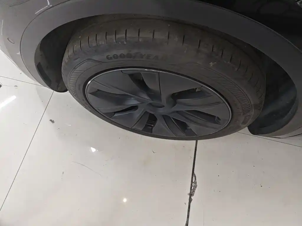 Фото 23 - Tesla Model Y