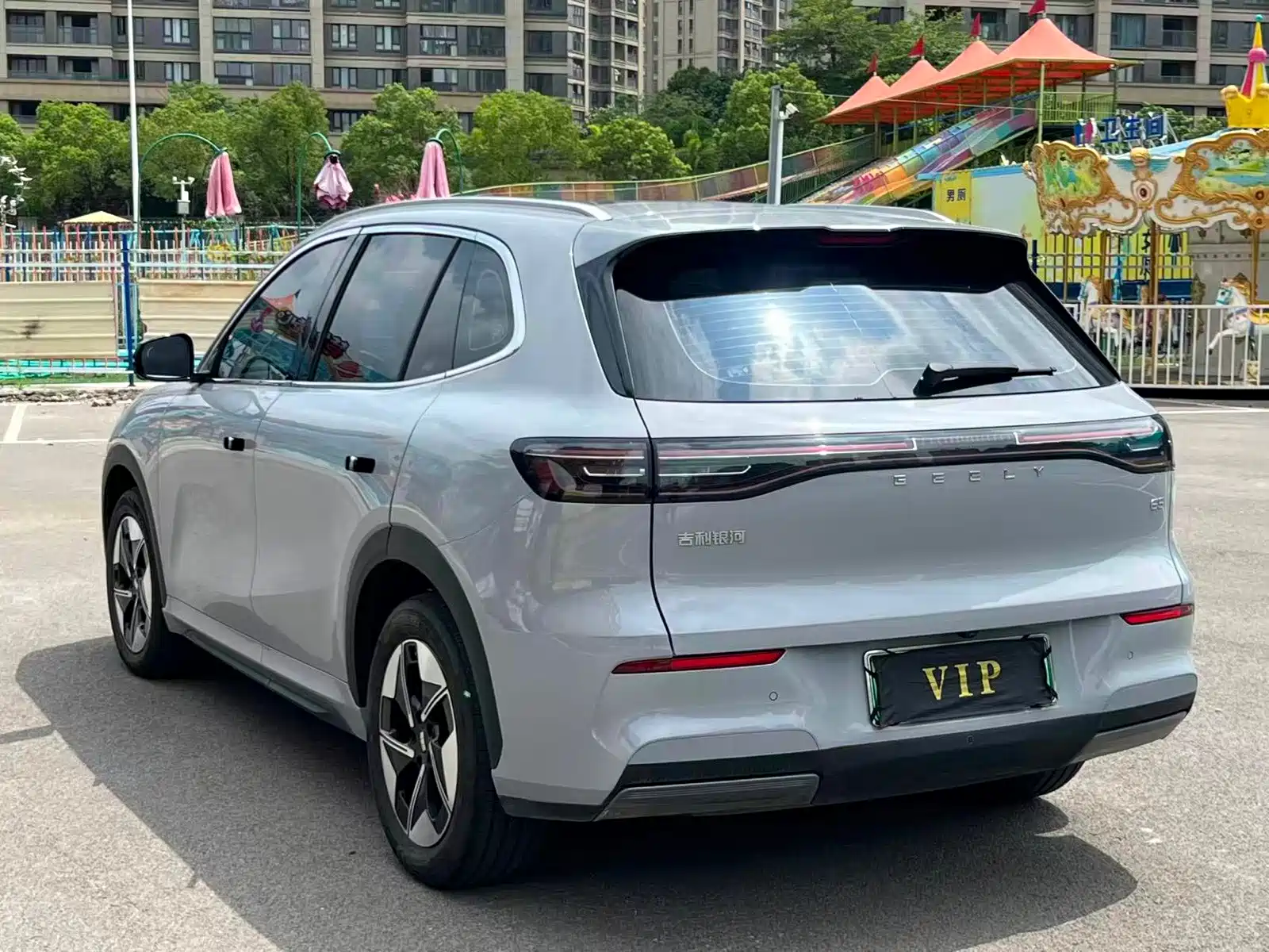 Фото 7 - Geely Galaxy Galaxy E5