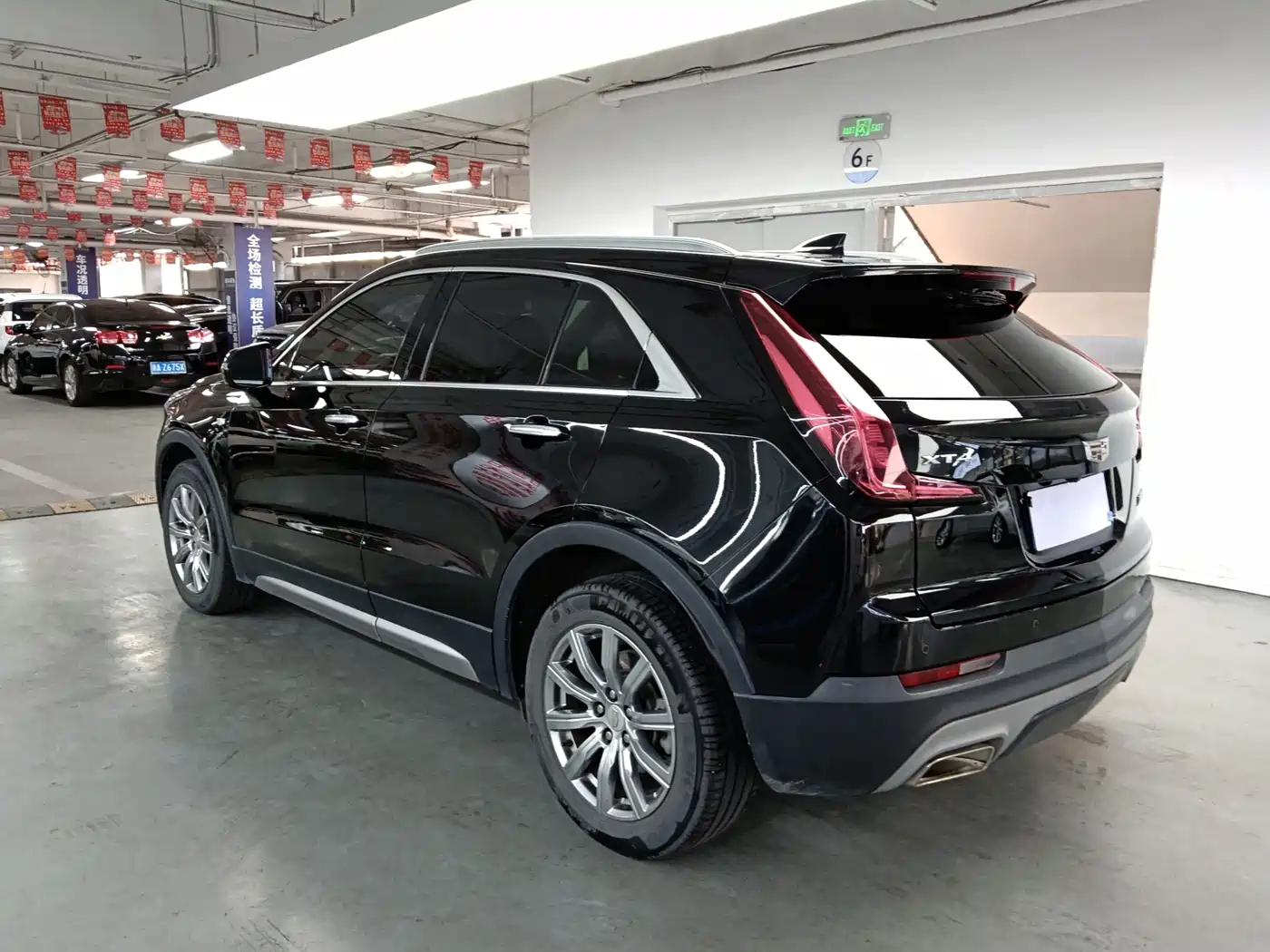 Cadillac XT4 2019 2018 28T FWD Leading Edition