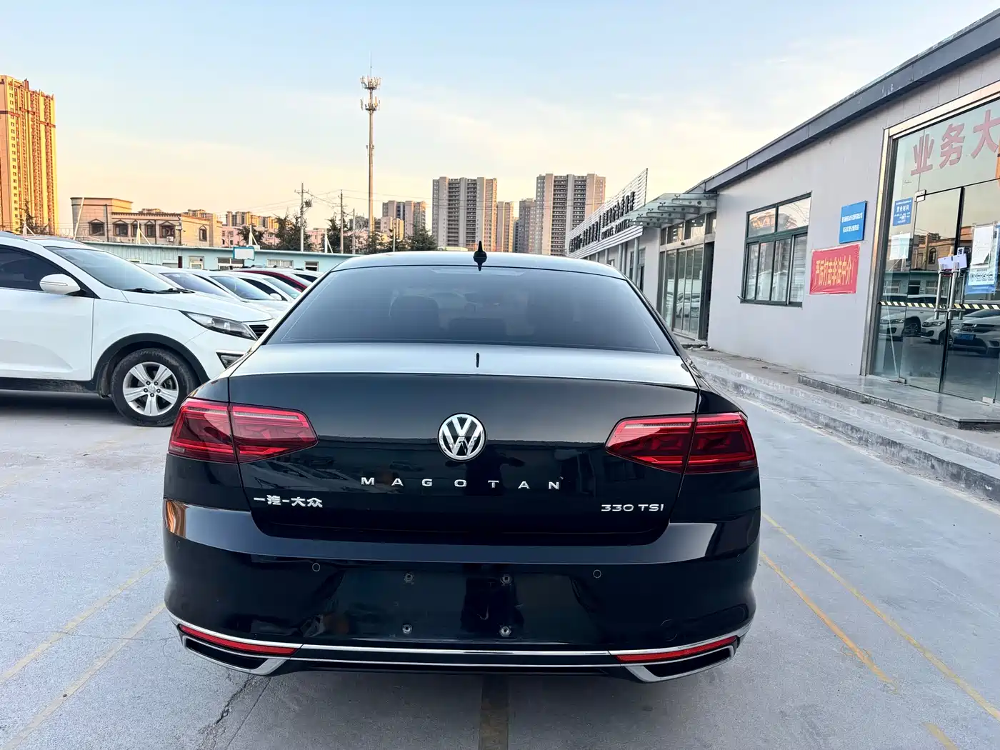 Volkswagen Magotan 2020 330TSI DSG Luxury фото 6