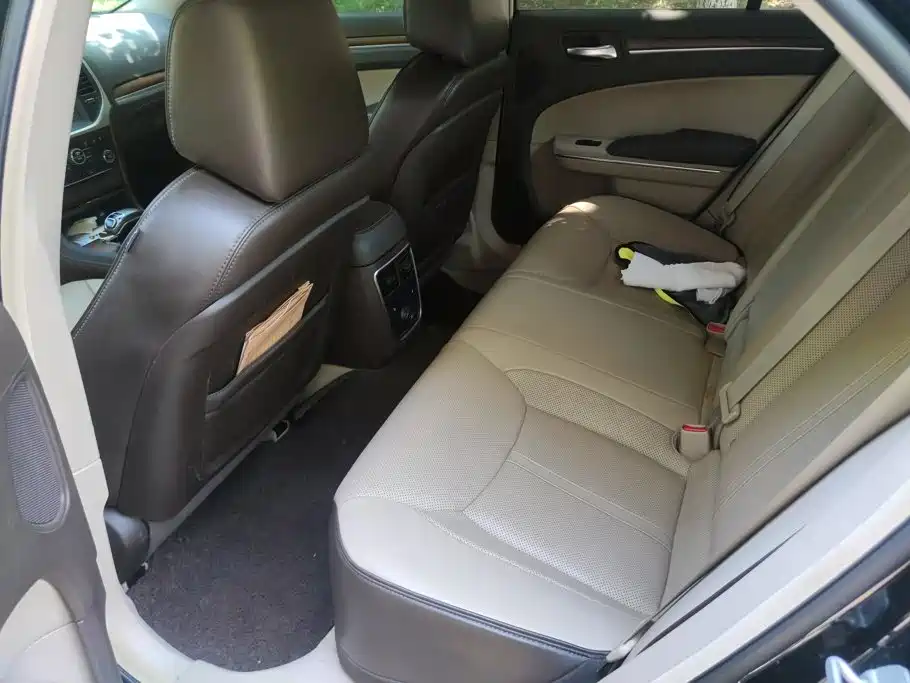 Chrysler 300C (Import) 2014 2013 3.6L Premium Edition