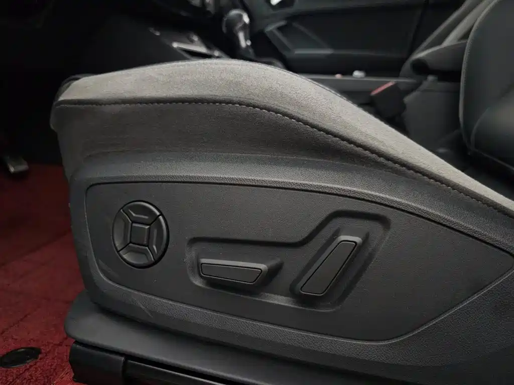 Audi Q3 2024 35 TFSI Fashion Sport фото 7