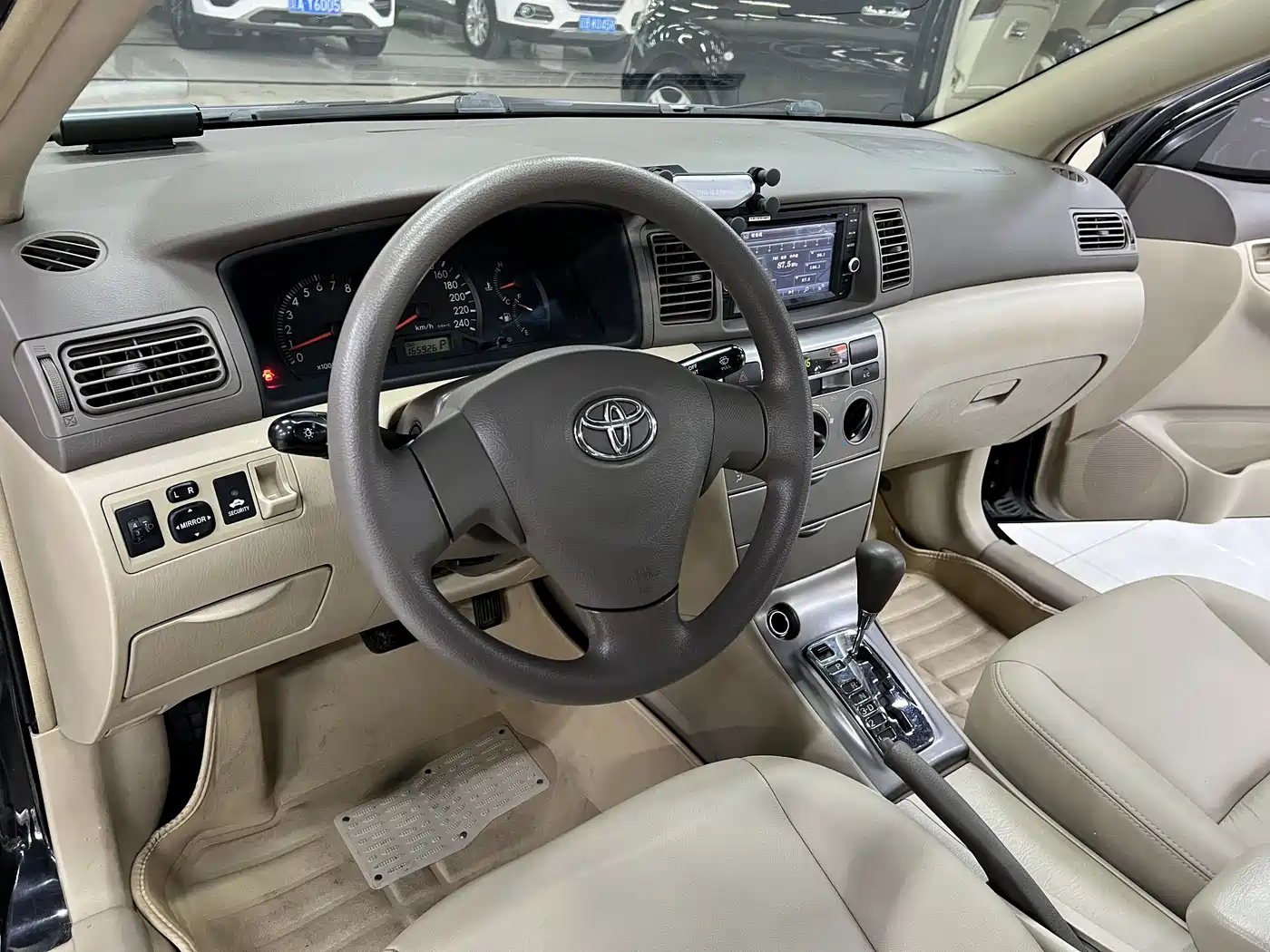 Toyota Corolla 2011 1.6L Automatic Luxury Edition фото 7
