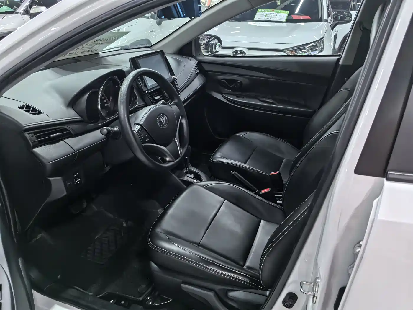 Toyota Vios 2022 1.5L CVT Venture CARE Edition фото 7