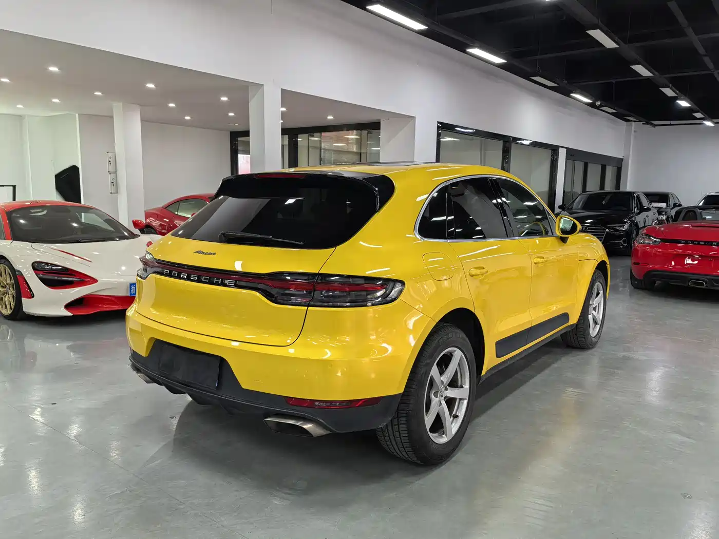 Porsche Macan 2018 Macan 2.0T фото 5