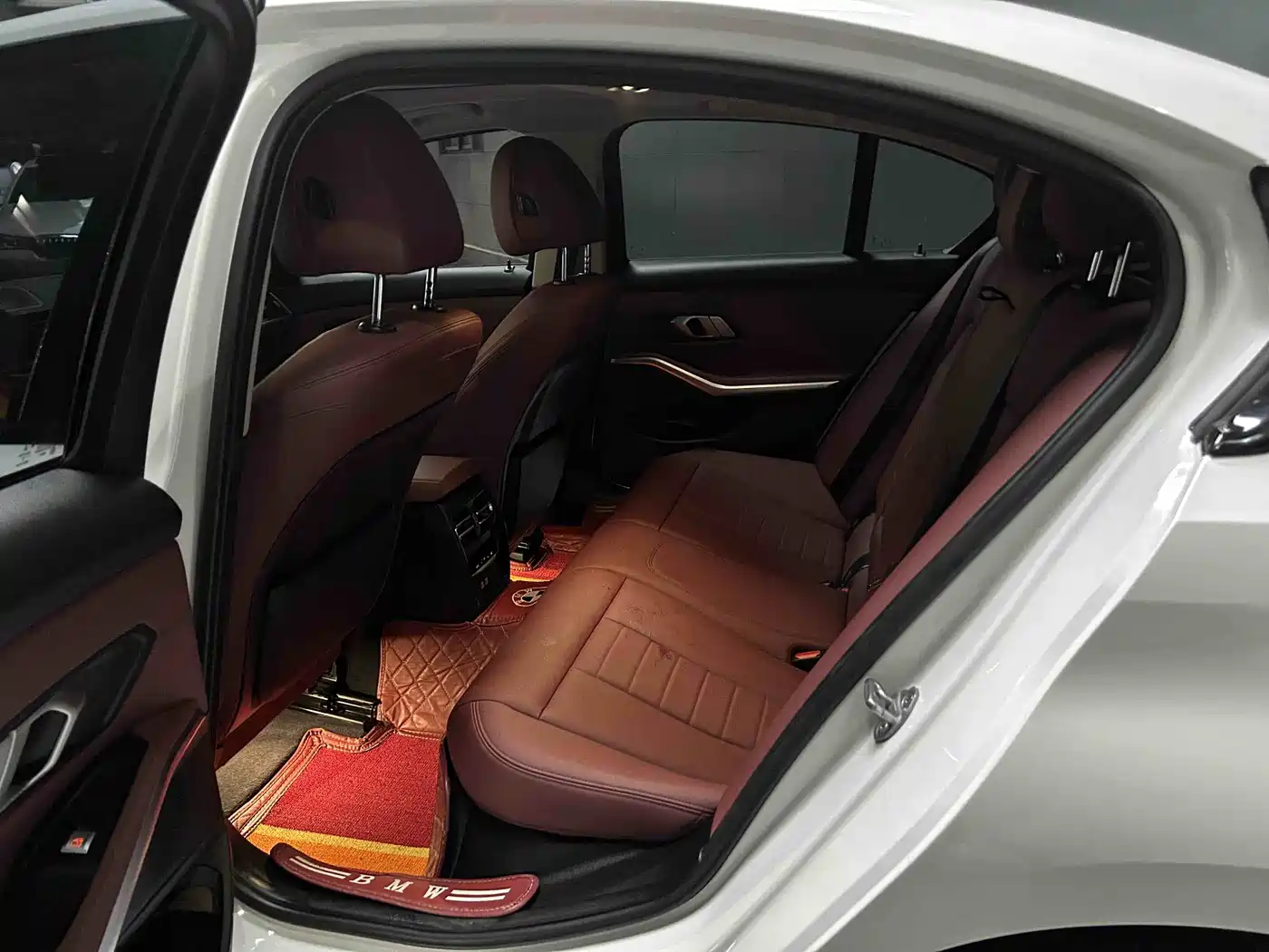 BMW 3 Series 2021 320i Sport Package фото 17