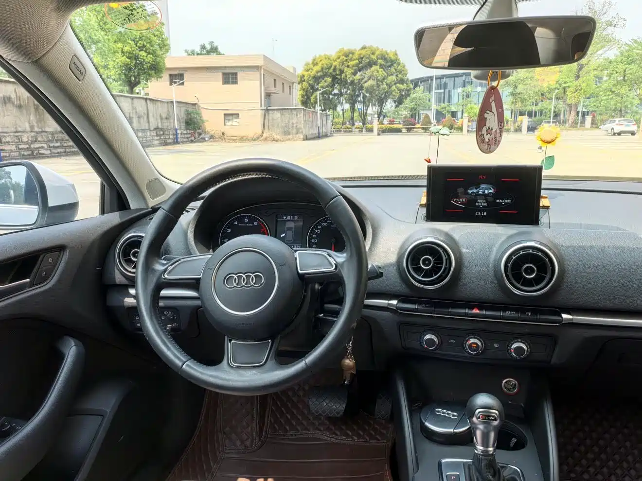 Audi A3 2016 Sportback 35 TFSI Progressive фото 9