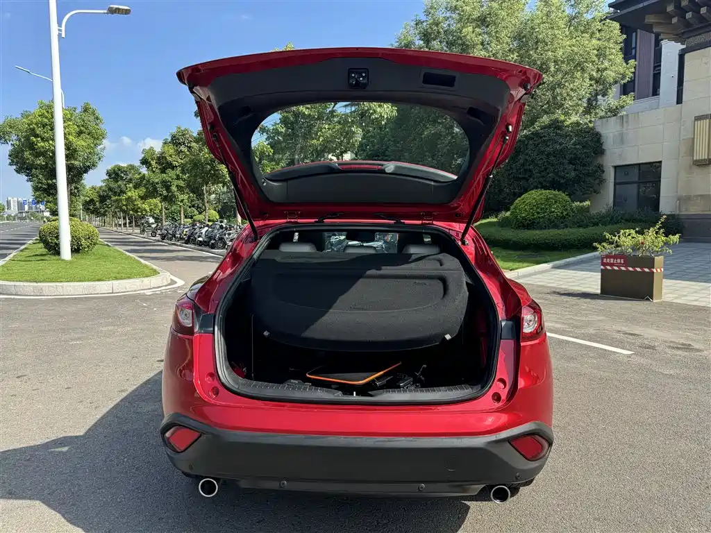 Photo 19 - Mazda CX-4
